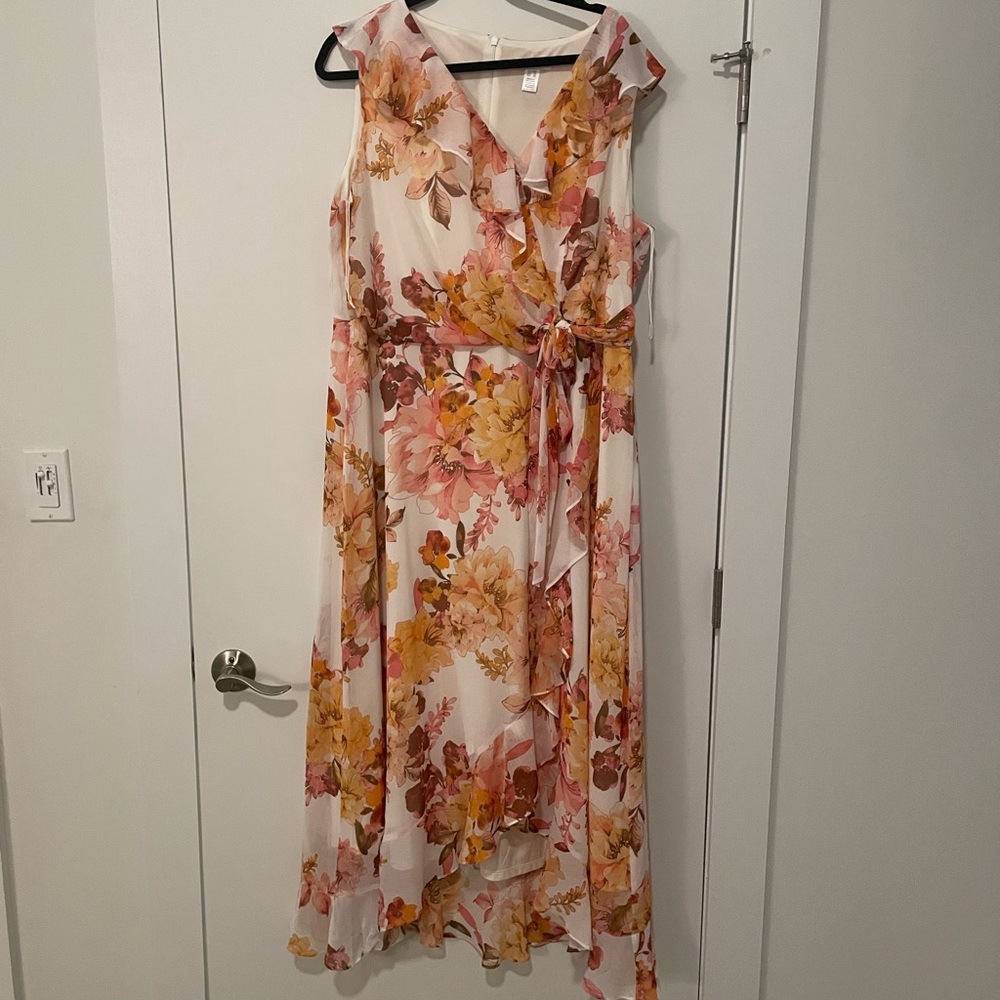 Beautiful Floral Tie Front Dress